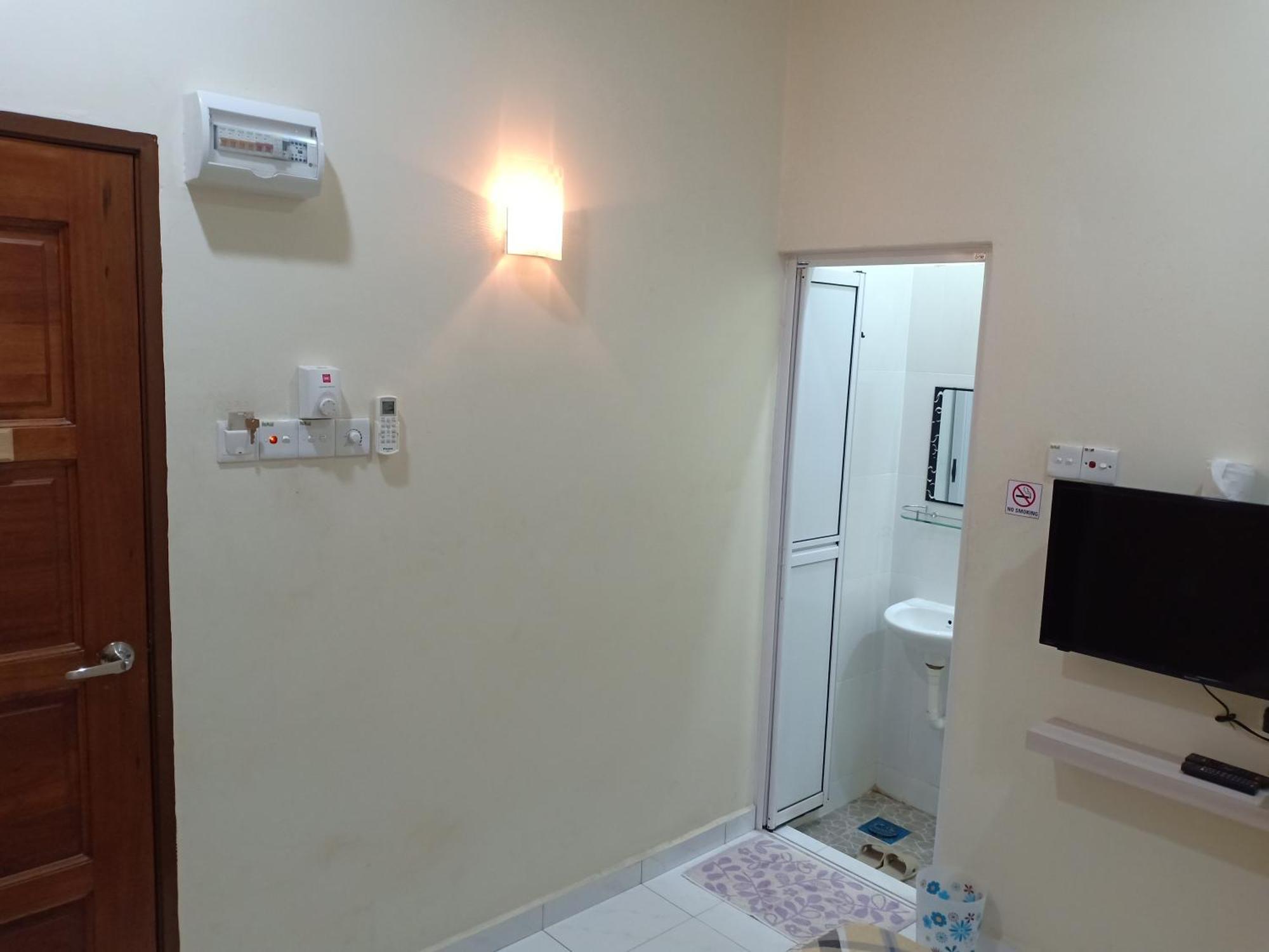Cityscape Lodge - Penginapan Bajet Yang Mudah, Selesa & Selamat Dengan Wifi Dan Parkir Percuma Serta Layanan Mesra Tambah Servis Memuaskan 루무트 외부 사진